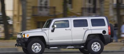 Hummer H3 (2009) - picture 4 of 5