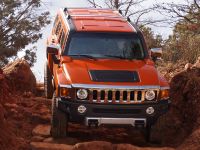 Hummer H3 Alpha (2008) - picture 4 of 5