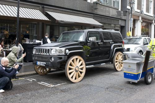 Hummer H3 Ultimate Wagon Wheel (2008) - picture 1 of 6