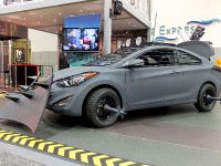 Hyundai Elantra Zombie Survival Machine (2012) - picture 4 of 7