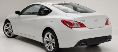 Hyundai Genesis Coupe R-Spec (2009) - picture 7 of 9