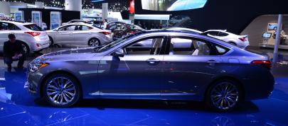 Hyundai Genesis Detroit (2014) - picture 7 of 10