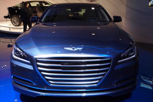Hyundai Genesis Detroit (2014) - picture 1 of 10
