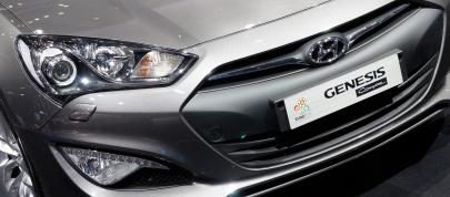 Hyundai Genesis Geneva (2012) - picture 4 of 7