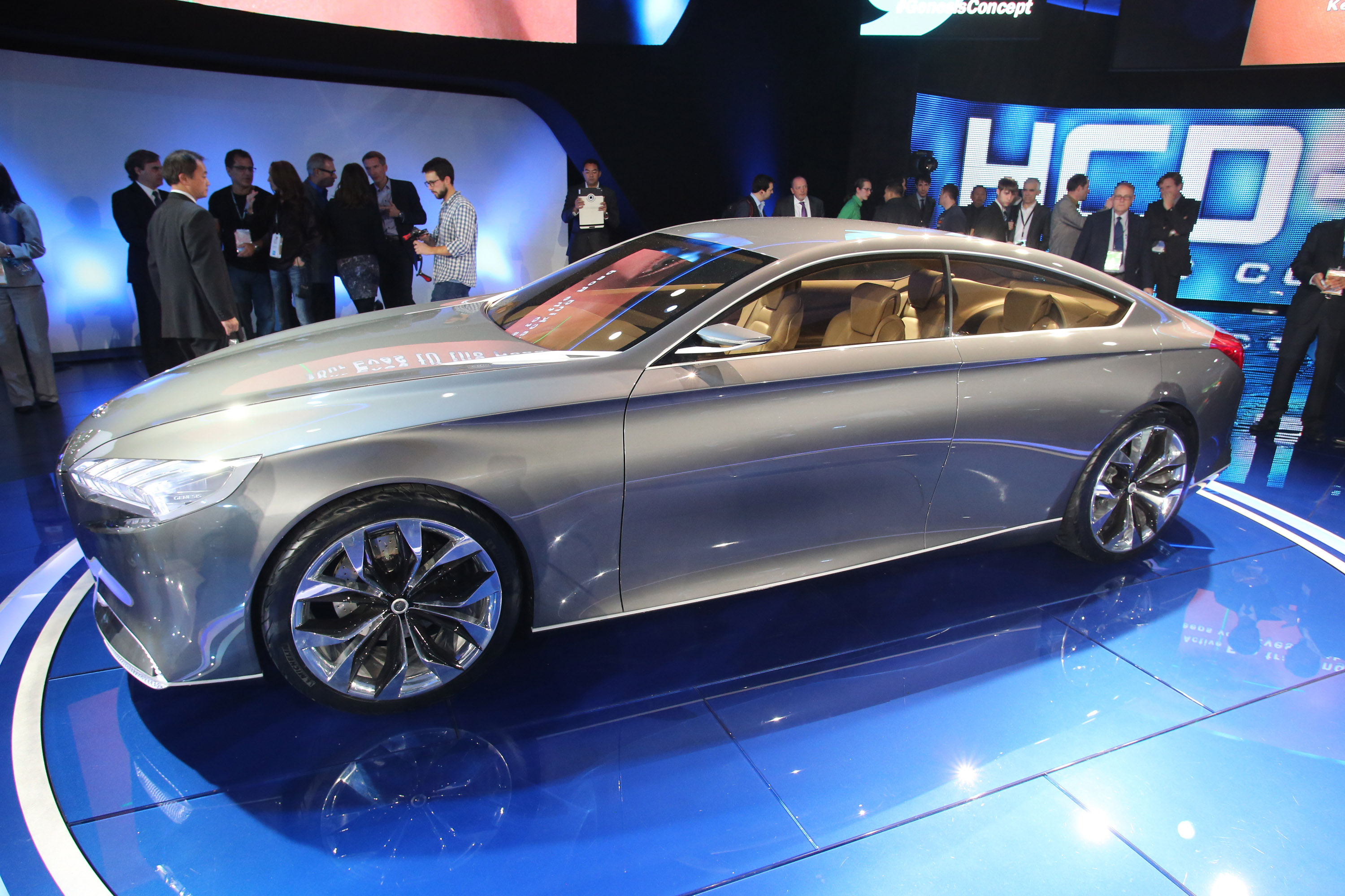 Hyundai HCD-14 Genesis Concept Detroit