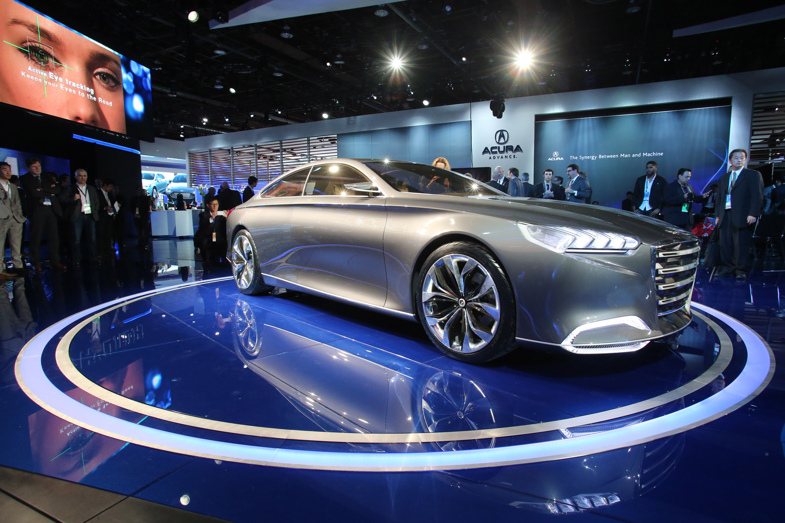 Hyundai HCD-14 Genesis Concept Detroit