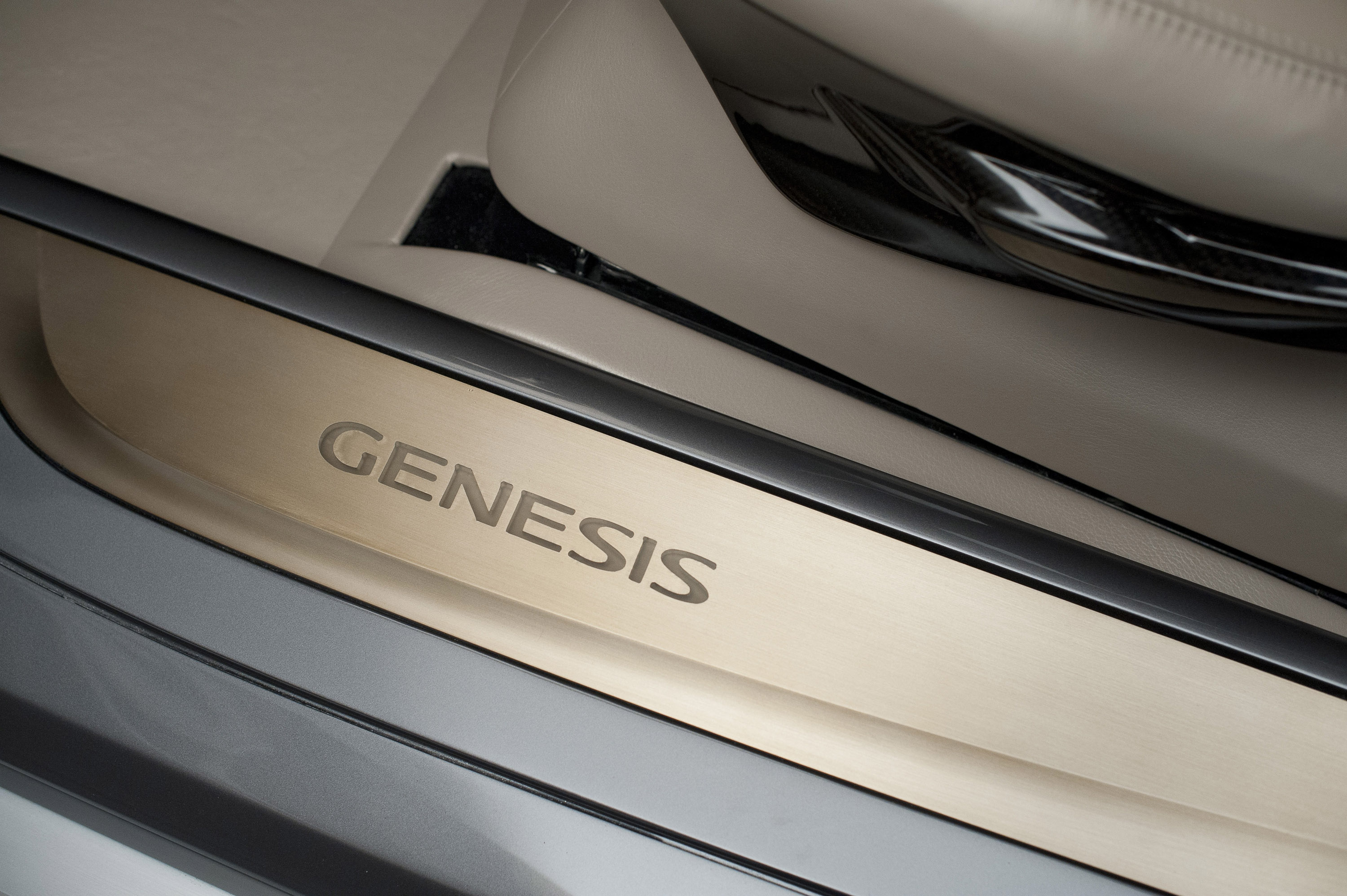 Hyundai HCD-14 Genesis Concept