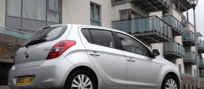 Hyundai i20 (2008) - picture 4 of 5