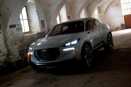 Hyundai Intrado Concept (2014) - picture 1 of 4