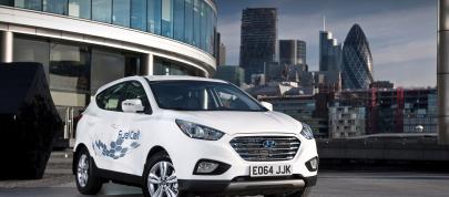 Hyundai ix35 Fuel Cell Vehicles (2014) - picture 7 of 9