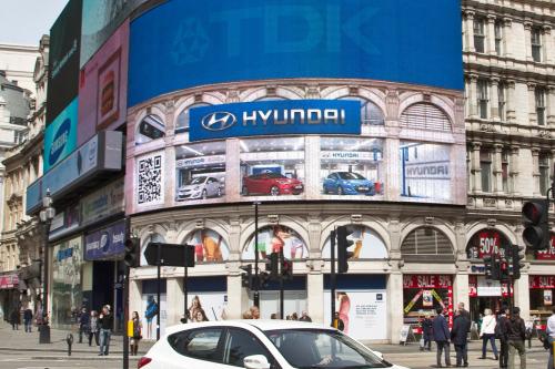 Hyundai ix35 Fuel Cell Vehicles (2014) - picture 8 of 9