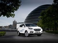 Hyundai ix35 Fuel Cell Vehicles (2014) - picture 6 of 9