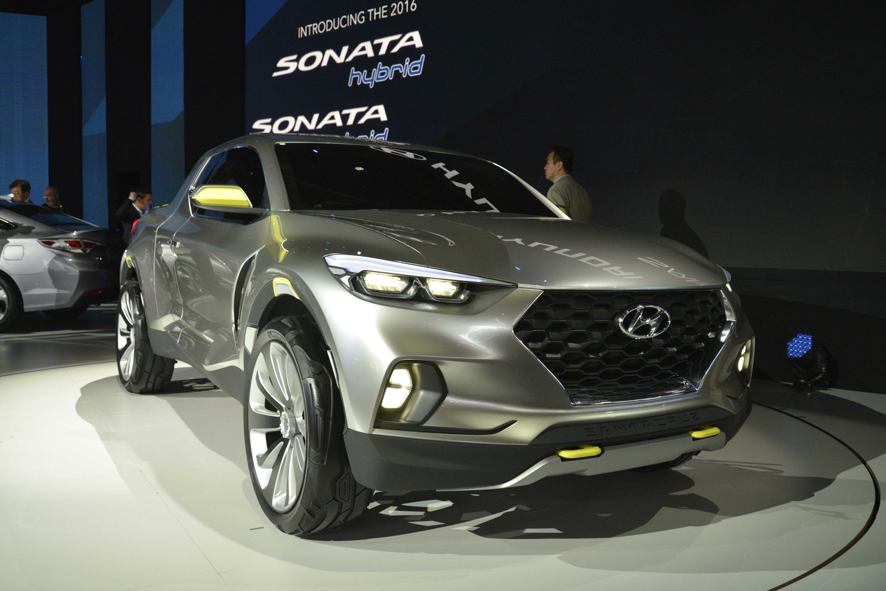 Hyundai Santa Cruz Crossover Truck concept Detroit