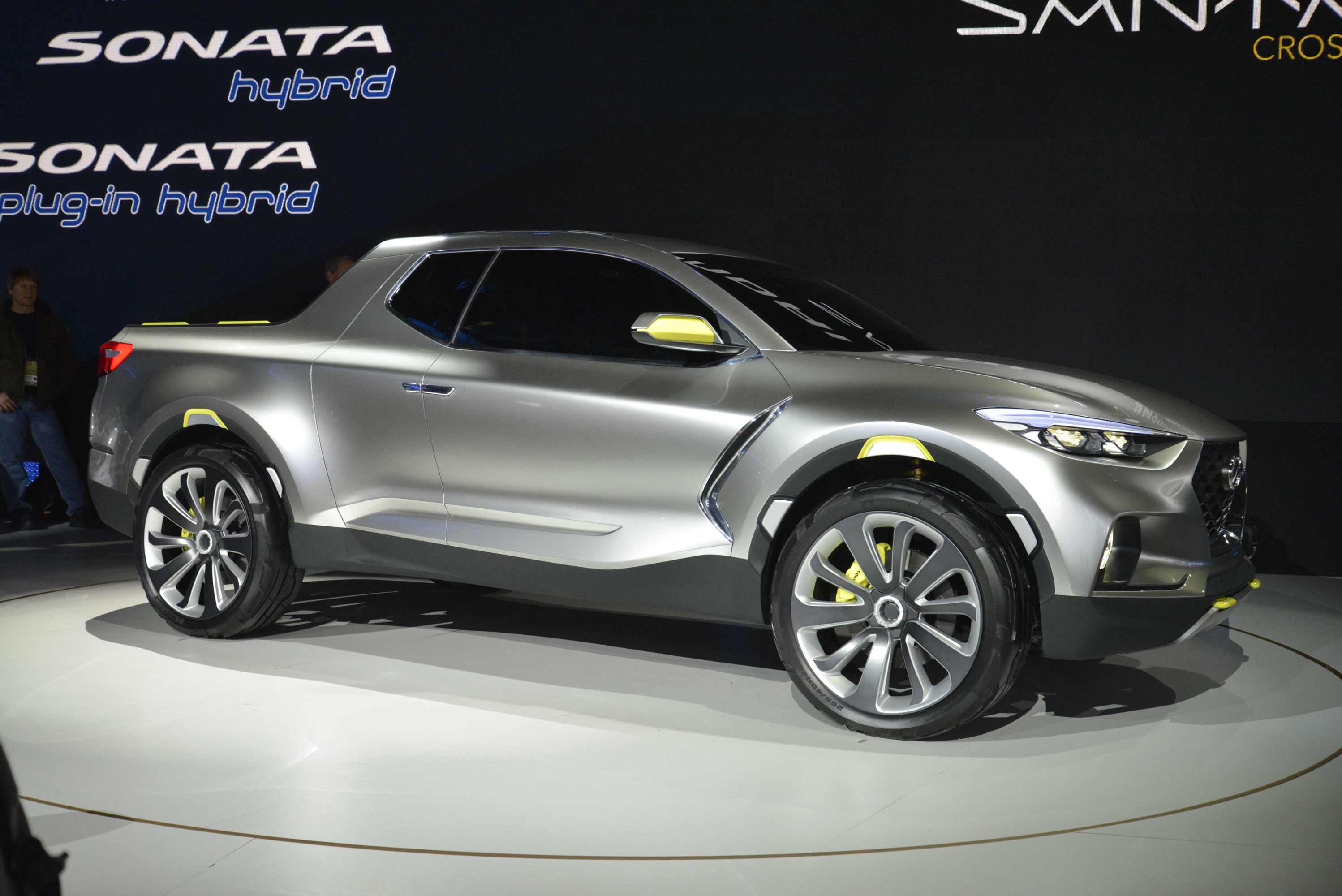 Hyundai Santa Cruz Crossover Truck concept Detroit