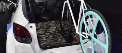 Hyundai Veloster C3 Roll Top Los Angeles (2012) - picture 4 of 5