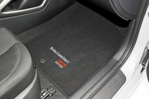 Hyundai Veloster REMIX Special Edition (2012) - picture 17 of 18