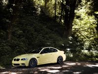 IND Dakar Yellow BMW M3 (2009) - picture 2 of 15