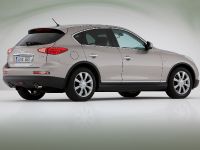 Infiniti EX30d GT (2011) - picture 3 of 10