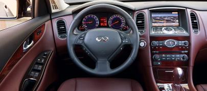 Infiniti EX37 (2009) - picture 15 of 18