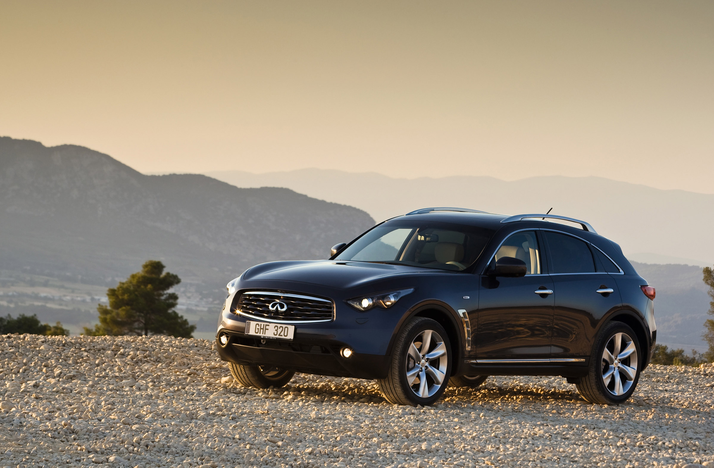 Infiniti FX37