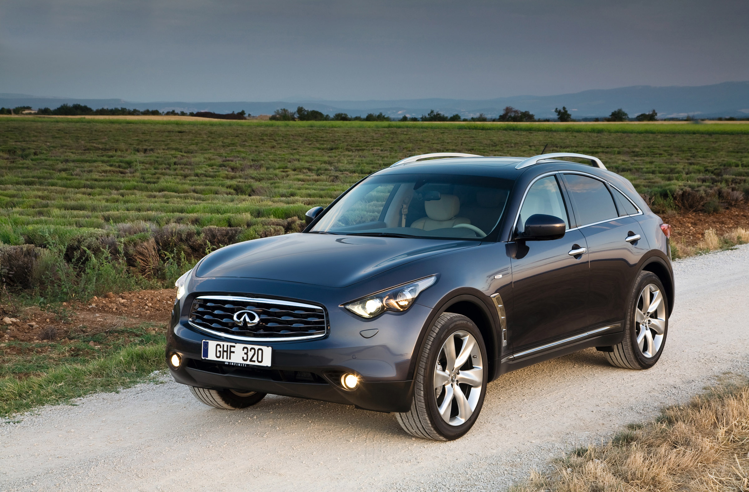 Infiniti FX37