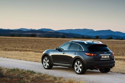 Infiniti FX37 (2009) - picture 1 of 24