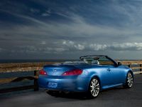 Infiniti G37 Convertible (2009) - picture 8 of 14