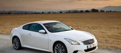 Infiniti G37 Coupe (2009) - picture 15 of 20