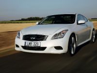 Infiniti G37 Coupe (2009) - picture 2 of 20