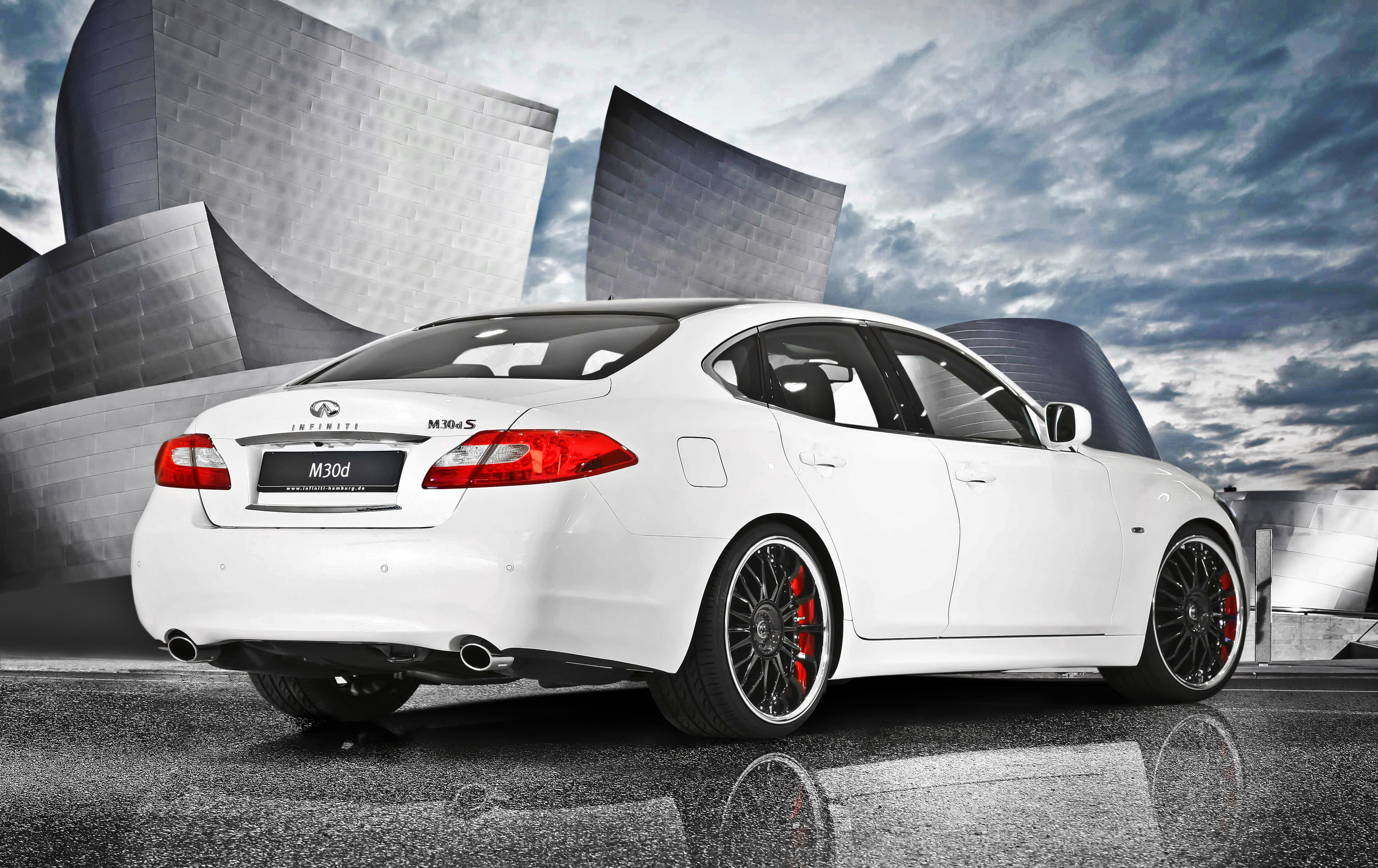 Infiniti M30d S by Infiniti Hamburg