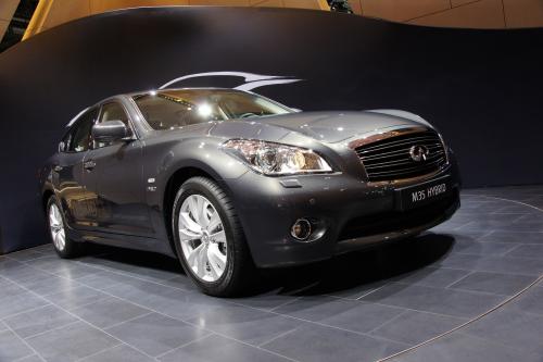 Infiniti M35 Hybrid Geneva (2010) - picture 1 of 2