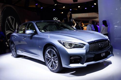 Infiniti Q50 Frankfurt (2013) - picture 1 of 2