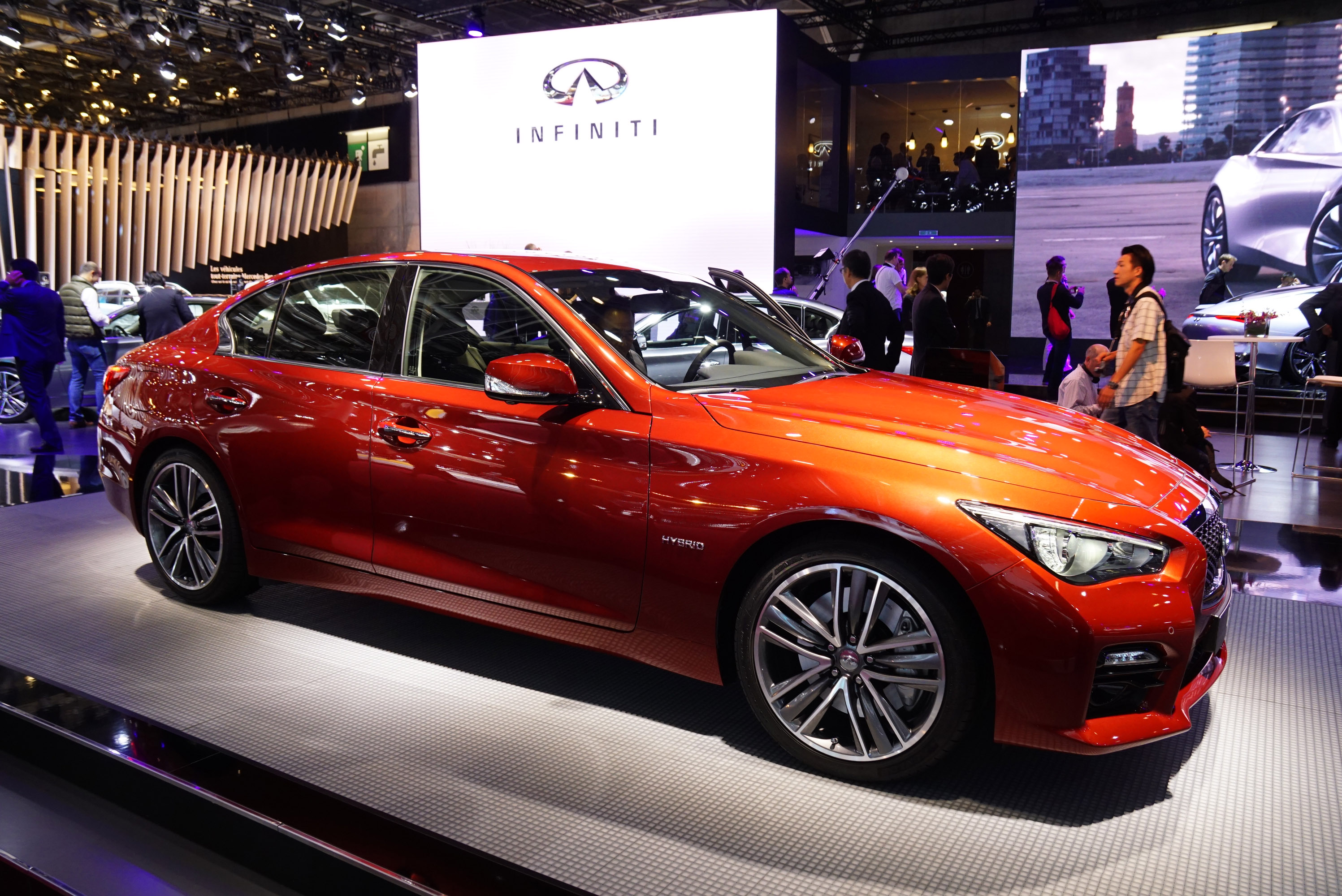 Infiniti Q50 Paris