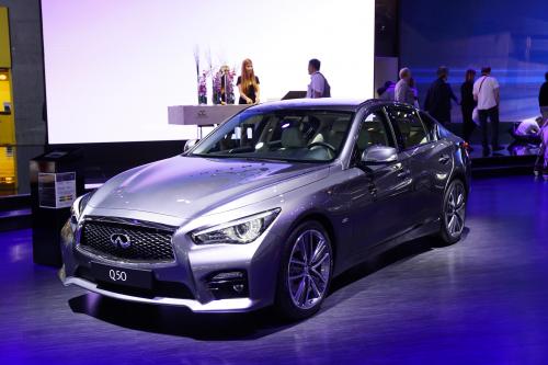 Infiniti Q50 Paris (2014) - picture 1 of 3