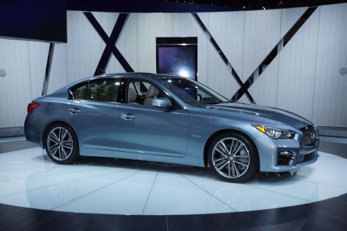 Infiniti Q50 S New York (2013) - picture 1 of 3