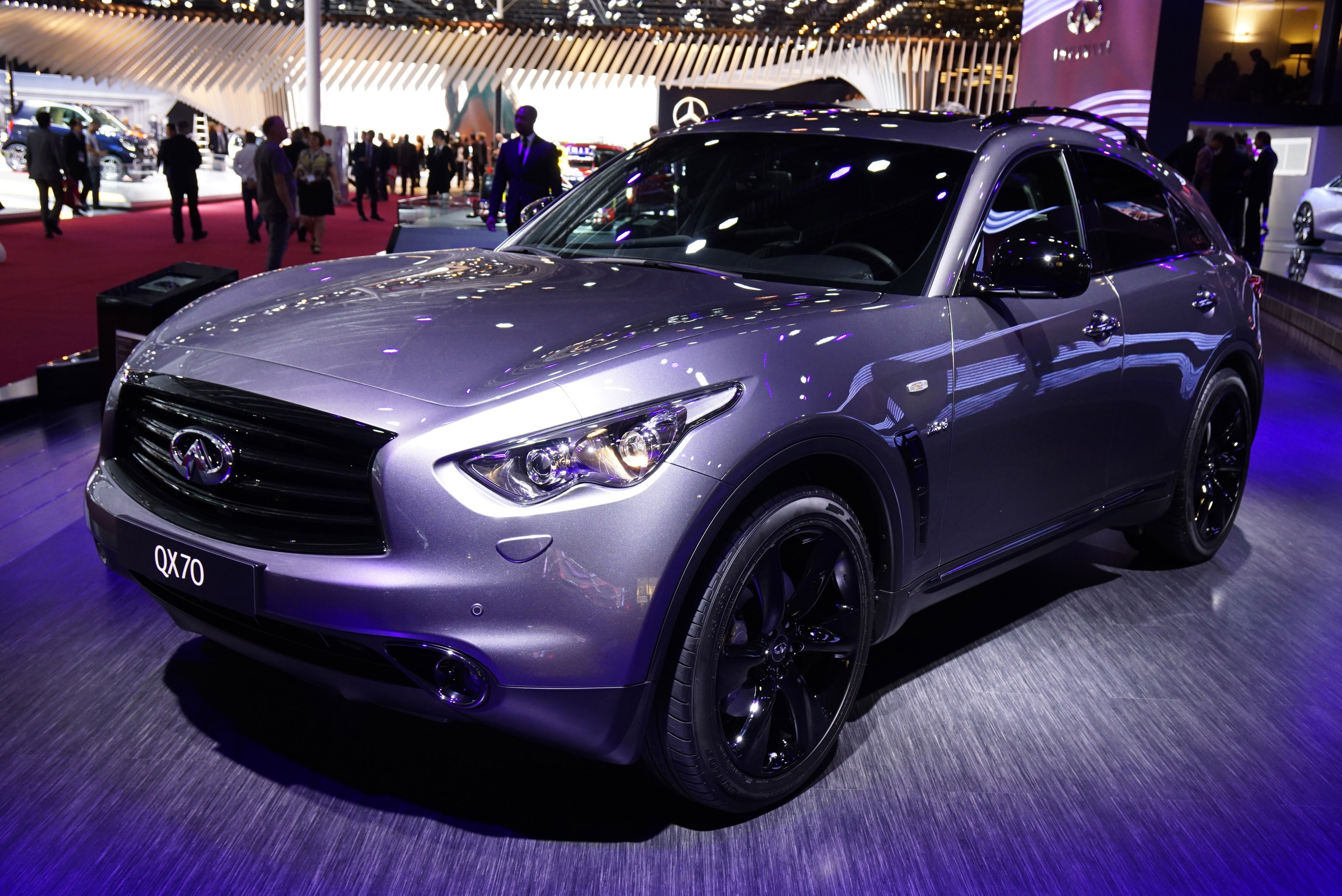 Infiniti QX 70 Paris