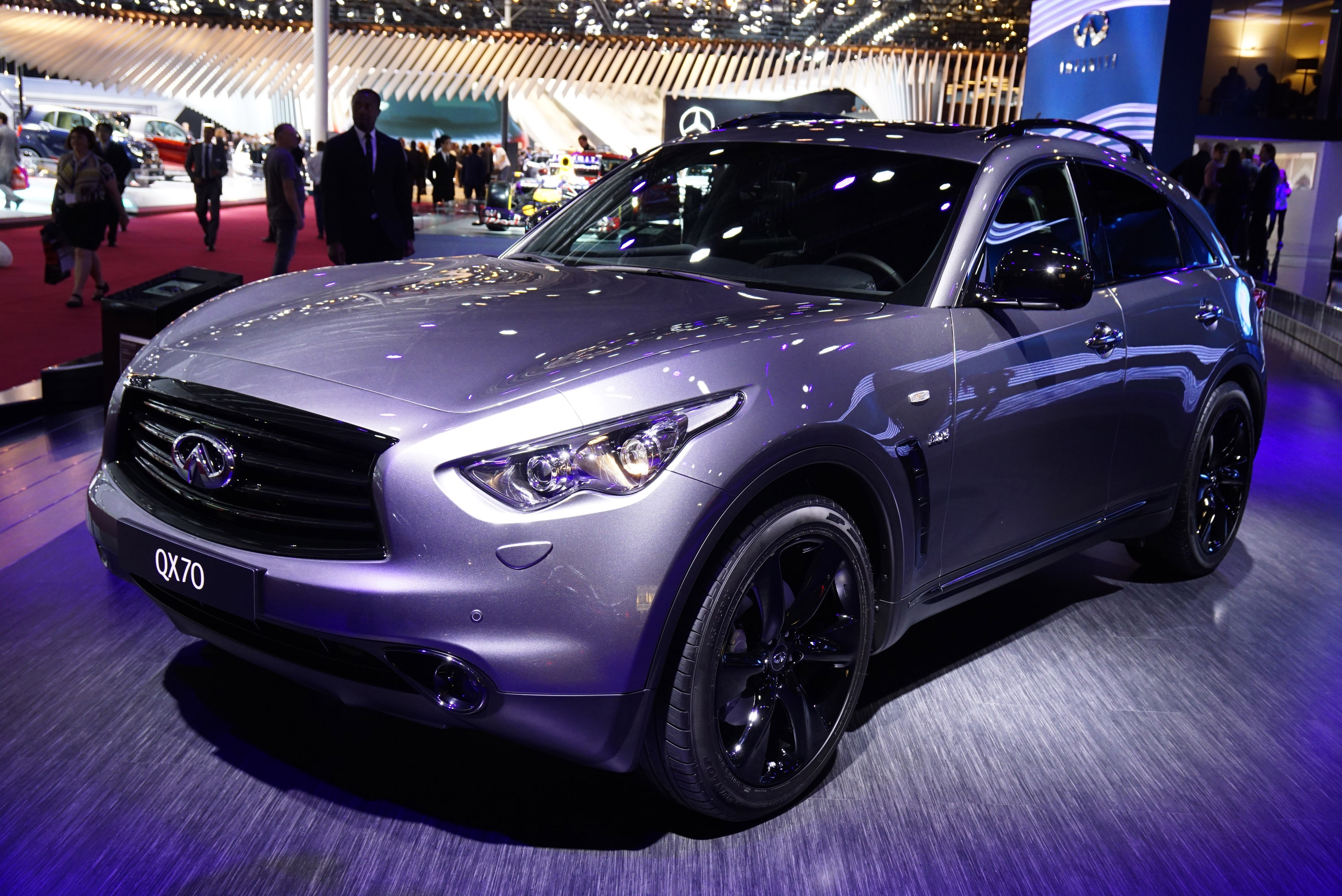 Infiniti QX 70 Paris