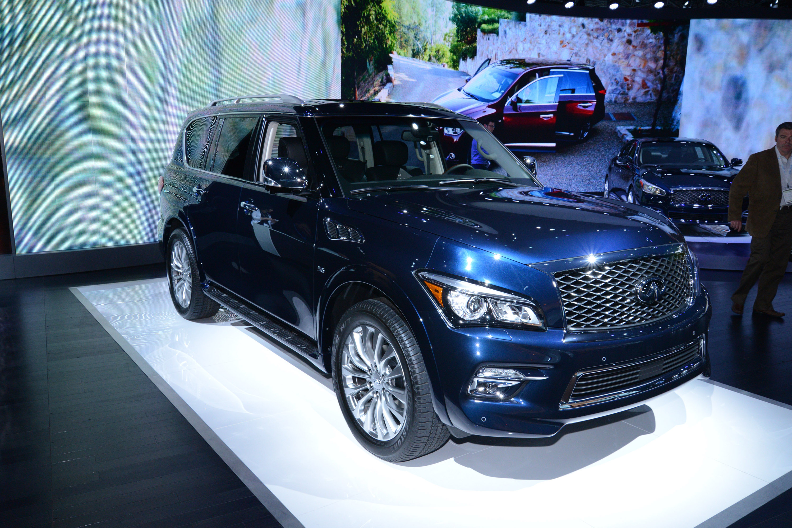 Infiniti QX80 New York