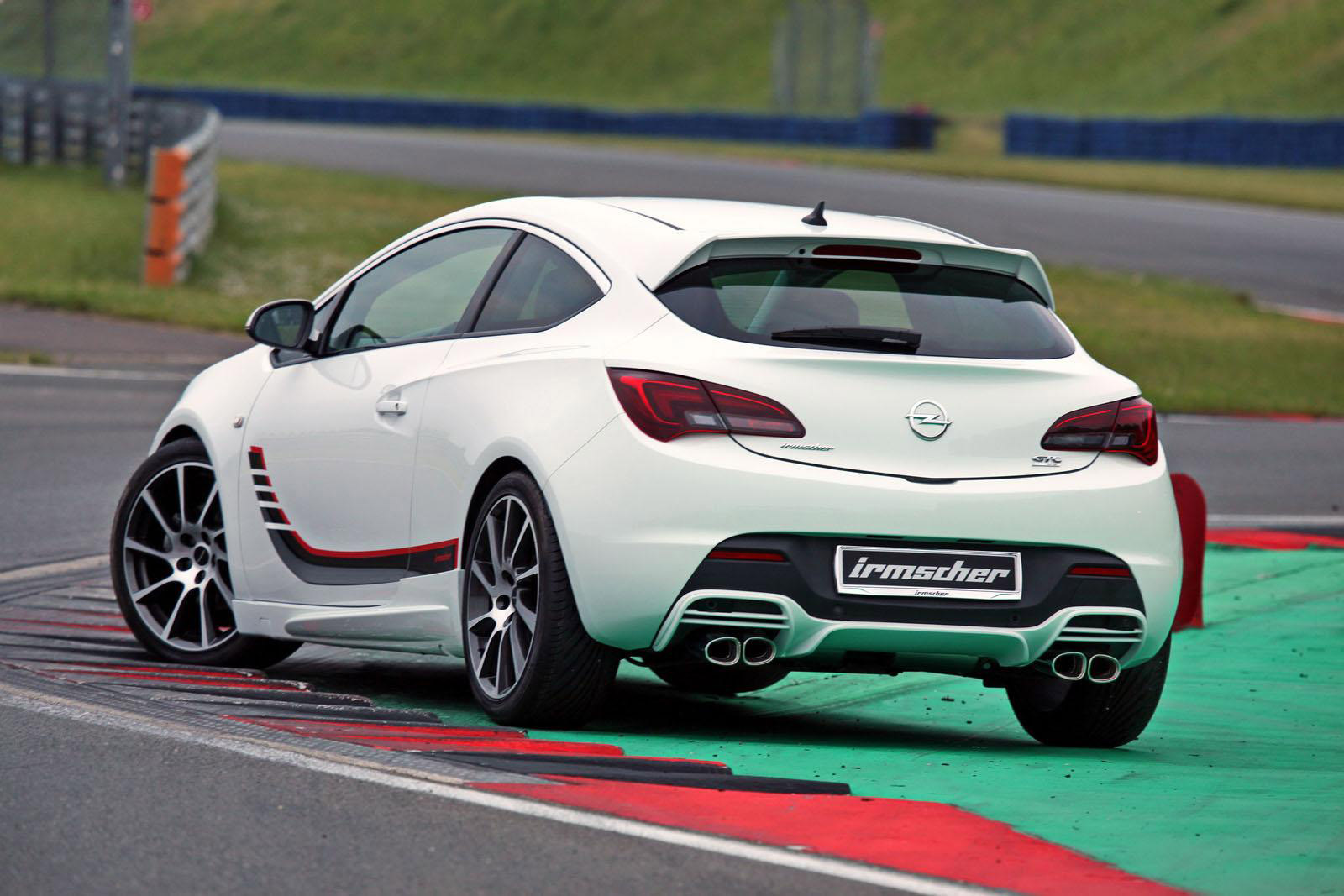 Irmscher Opel Astra GTC Turbo i 1400