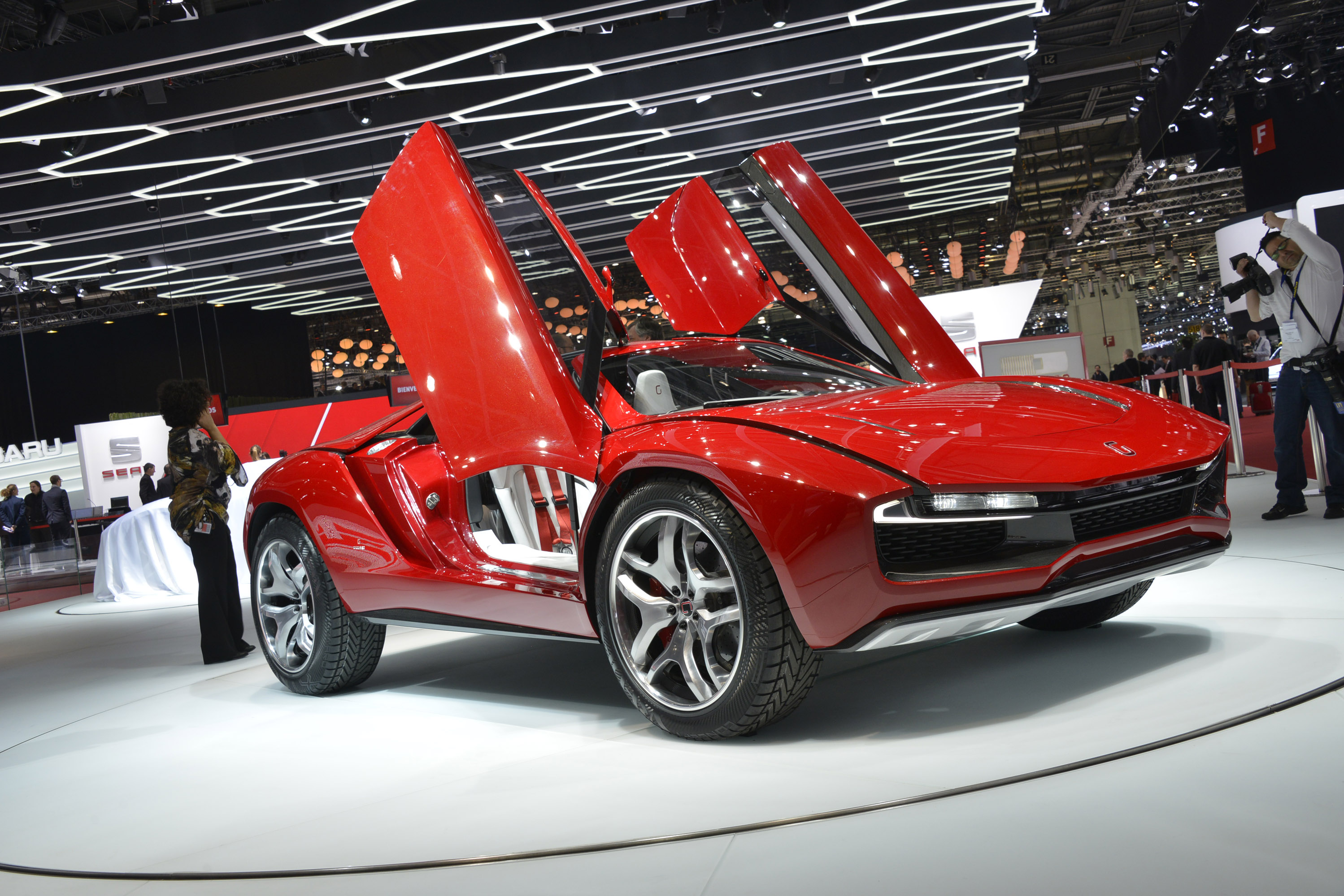 ItalDesign Giugiaro Parcour Geneva