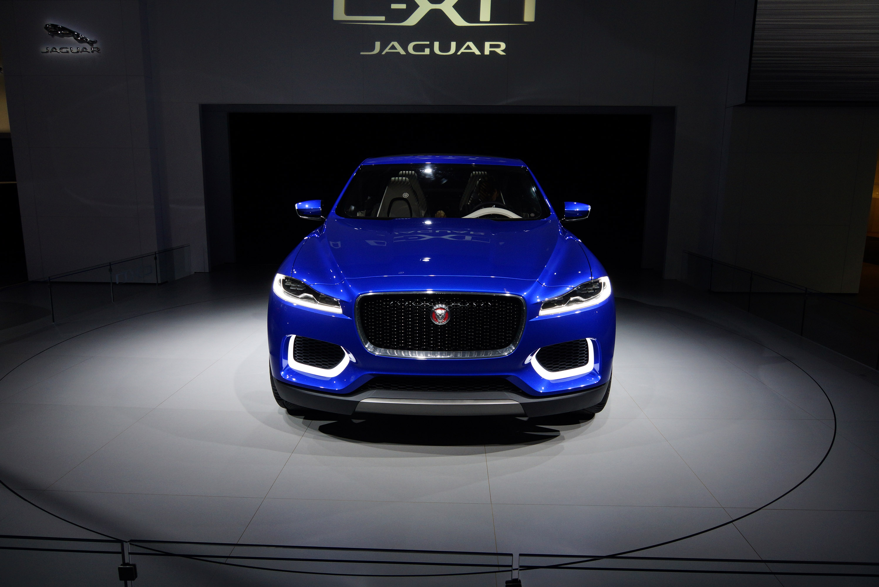 Jaguar C-X17 Sports Crossover Concept Frankfurt