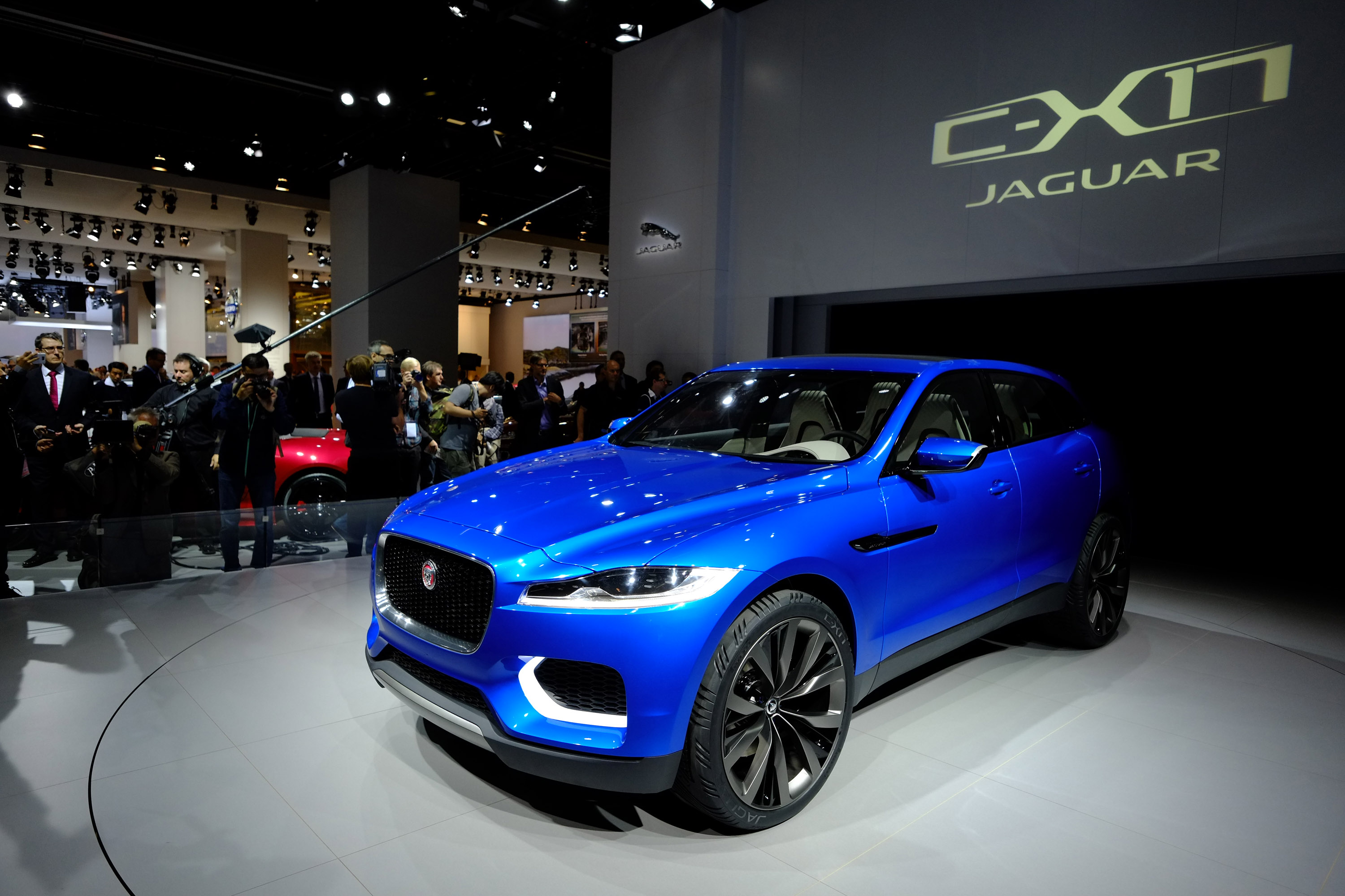 Jaguar C-X17 Sports Crossover Concept Frankfurt