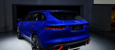 Jaguar C-X17 Sports Crossover Concept Frankfurt (2013) - picture 7 of 15