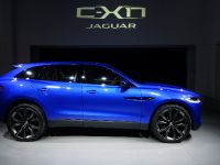 Jaguar C-X17 Sports Crossover Concept Frankfurt 2013