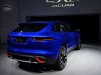 Jaguar C-X17 Sports Crossover Concept Frankfurt (2013) - picture 6 of 15