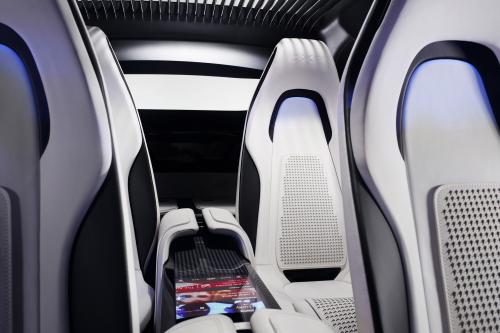 Jaguar C-X17 Sports Crossover Concept (2013) - picture 24 of 33