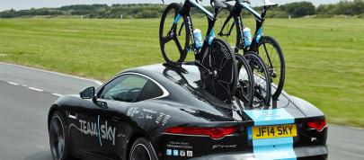 Jaguar F-TYPE Coupe High Performance Support Vehicle (2014) - picture 12 of 15