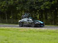 Jaguar F-TYPE Coupe High Performance Support Vehicle (2014) - picture 10 of 15