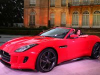 Jaguar F-Type In Burning Desire (2013) - picture 1 of 7