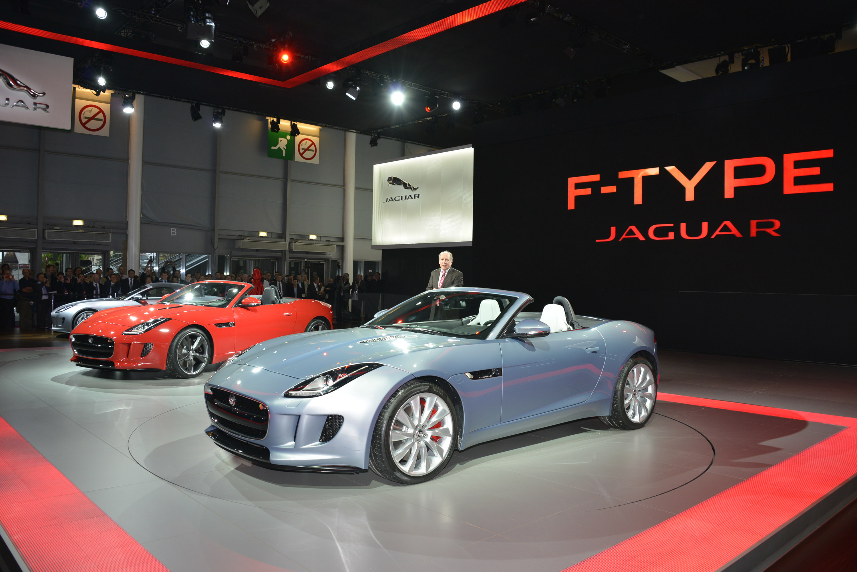 Jaguar F-TYPE Paris